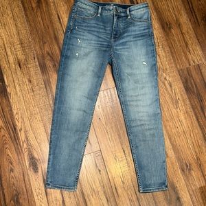Size 8P WHBM The Skinny Ankle Distressed Jeans. Like New Condition